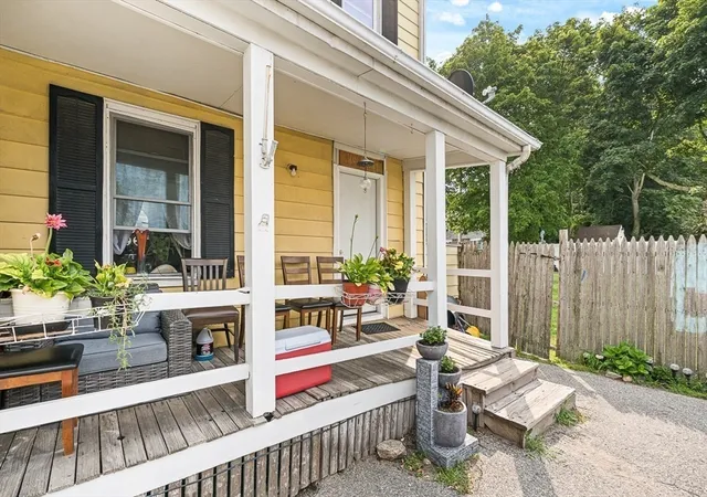 Photo 2 of Sale Pending at 258 Washington St, Peabody, MA 01960 | MLS# 73562856 | Listing updated on 2026-09-16