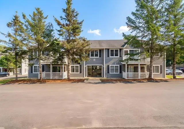 2nd image of 450 Somerset Ave, Taunton, MA 02780