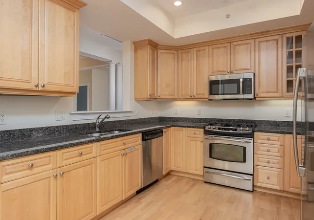2nd image of 1000 Albion Dr #1302, Bedford, MA 01730 | MLS# 73501724
