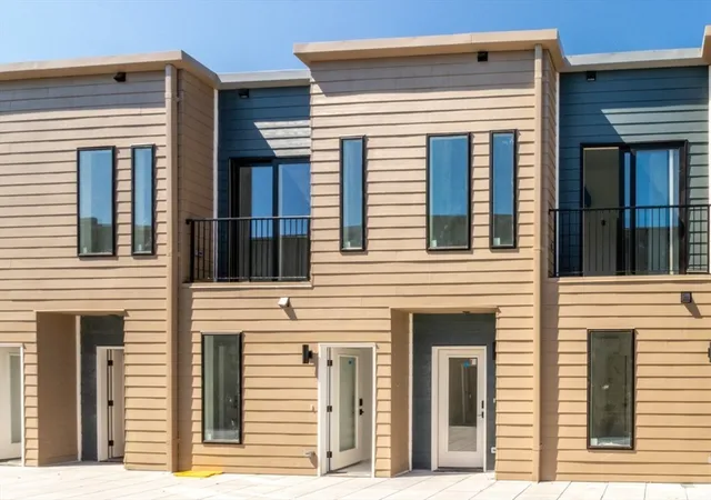 1st image of 150 Williams #20, Chelsea, MA 02150 | MLS# 73561562