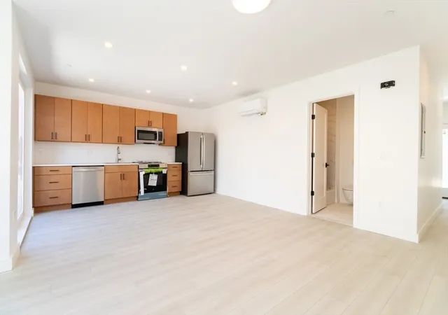 3rd image of 150 Williams #20, Chelsea, MA 02150 | MLS# 73561562