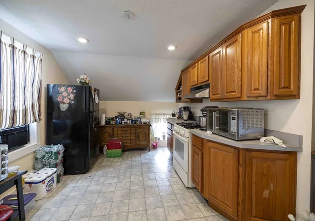 Photo 4 of House for sale at 593 Plymouth Ave, Fall River, MA 02721 | MLS# 73567607 | Listing updated on 2026-09-22