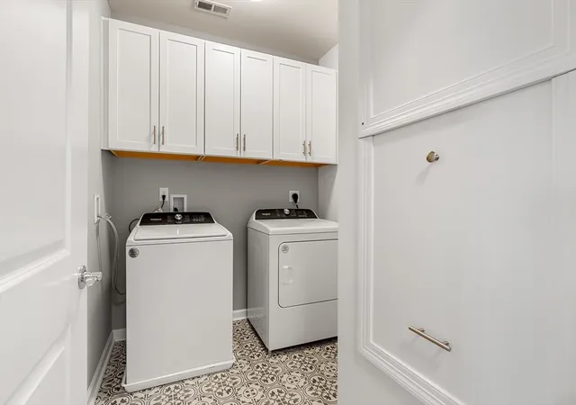 Homes for sale in Canton, MA | 30 Coppersmith Way #203, Canton, MA 02021 | MLS# 73534464