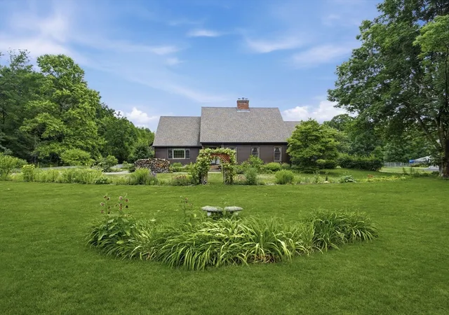2nd image of 51 Coleman Road, Southampton, MA 01073 | MLS# 73543080