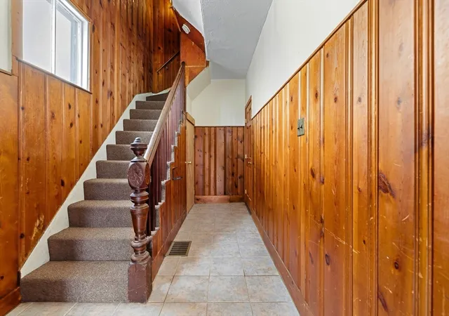 3rd image of 50 Bradford St, Everett, MA 02149 | MLS# 73553234