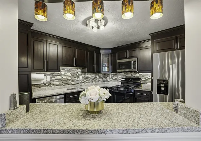 4th image of 237 South St #6, Shrewsbury, MA 01545 | MLS# 73530820