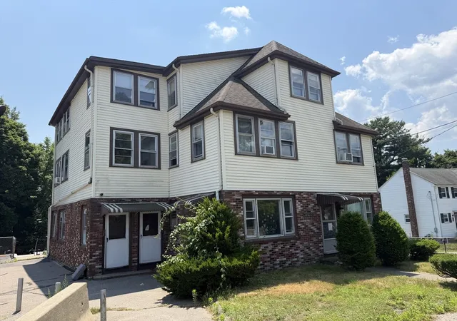 Homes for sale in Stoughton, MA | 1508 Central St, Stoughton, MA 02072 | MLS# 73547237
