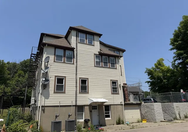 Homes for sale in Stoughton, MA | 1508 Central St, Stoughton, MA 02072 | MLS# 73547237
