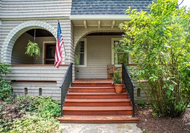 2nd image of 37 Pineywoods Ave, Springfield, MA 01108 | MLS# 73561768