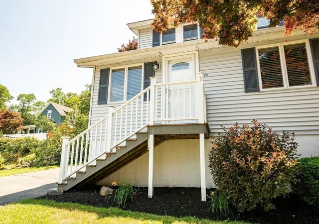 Homes for sale in Haverhill, MA | 510 West Lowell Ave, Haverhill, MA 01832 | MLS# 73543831