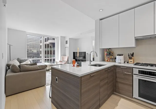 1st image of 1 Franklin St #2110, Boston, MA 02110 | MLS# 73532693
