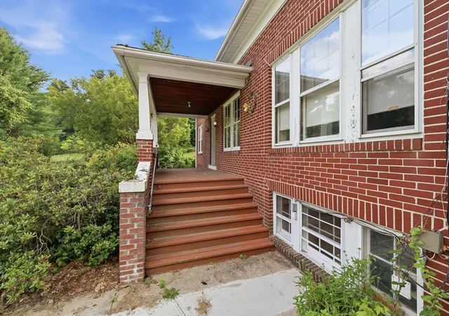 5th image of 303 E State St, Granby, MA 01033 | MLS# 73548696