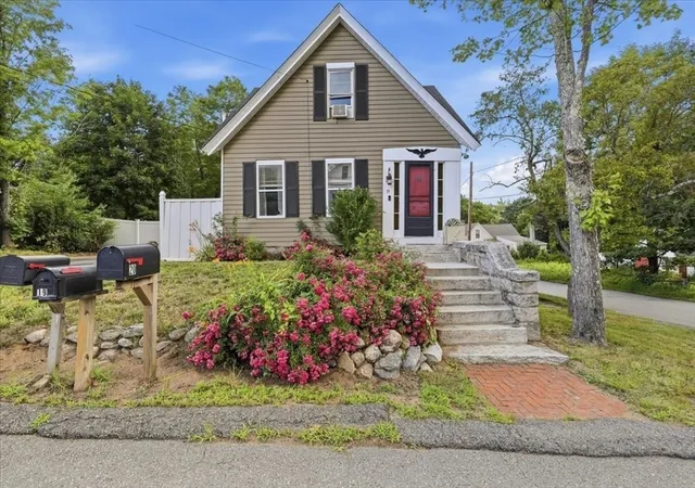 Homes for sale in Townsend, MA | 19 West Elm St, Townsend, MA 01474 | MLS# 73546273