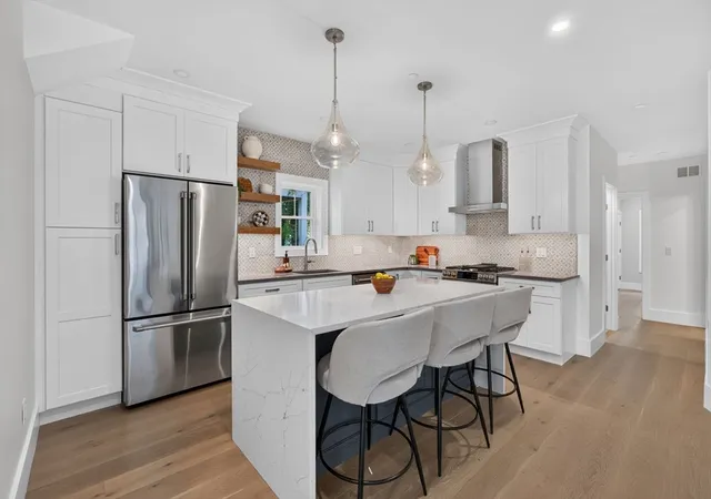 1st image of 131 Hudson Street #1, Somerville, MA 02144 | MLS# 73546308