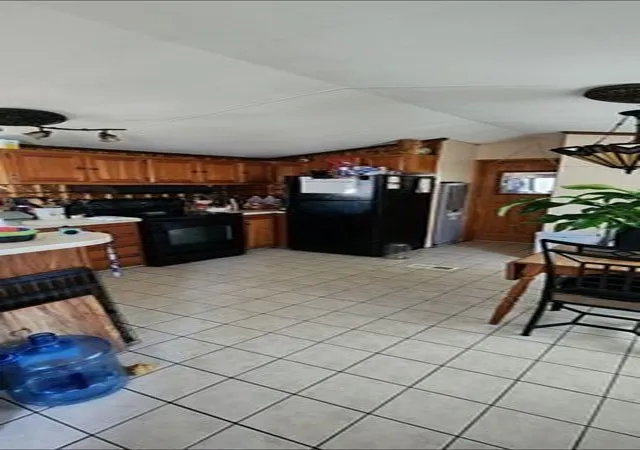 Photo 4 of Manufactured home for sale at 557 SW Cutoff #140, Worcester, MA 01607 | MLS# 73570182 | Listing updated on 2026-09-04
