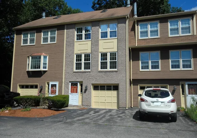 2nd image of 98 Heritage Dr #98, Tewksbury, MA 01876 | MLS# 73566885