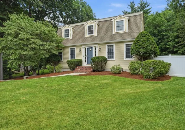 2nd image of 351 Old Farm Road, Hanover, MA 02339 | MLS# 73567863