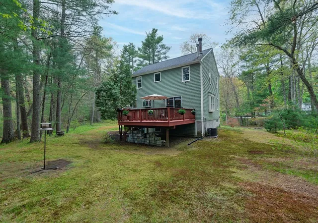 29th image of 71 Harvey St, Taunton, MA 02780 | MLS# 73551552