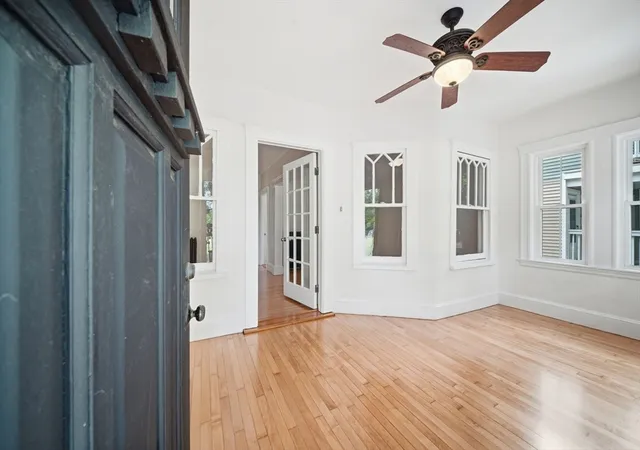 3rd image of 303 Alewife Brook Pkwy, Somerville, MA 02144 | MLS# 73562642