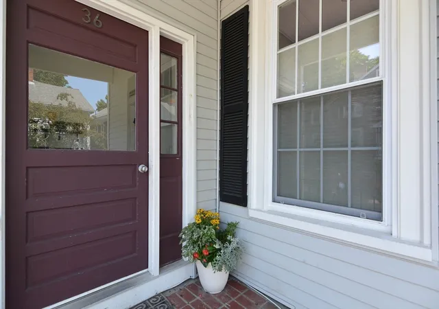 3rd image of 36 Walllis St, Beverly, MA 01915