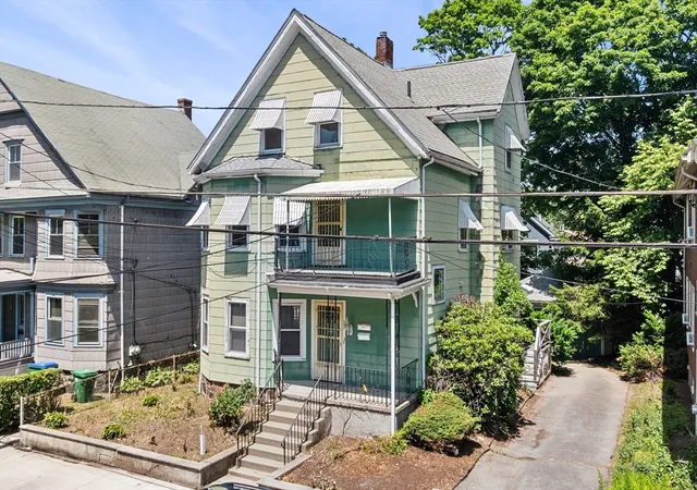 Homes for sale in Medford, MA | 31 Orchard St, Medford, MA 02155 | MLS# 73545628