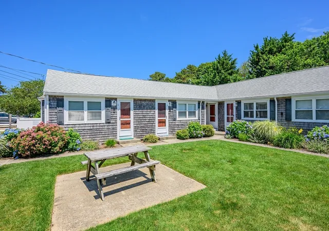 Listing Photo 5 - Condo for sale in building located at 194 Captain Chase Rd, Dennis, MA 02639 - Unit #3