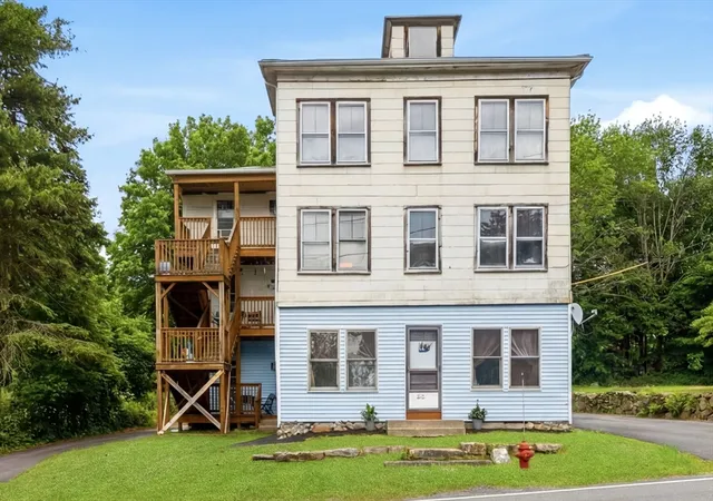 Homes for sale in Uxbridge, MA | 310 Blackstone St, Uxbridge, MA 01569 | MLS# 73537201
