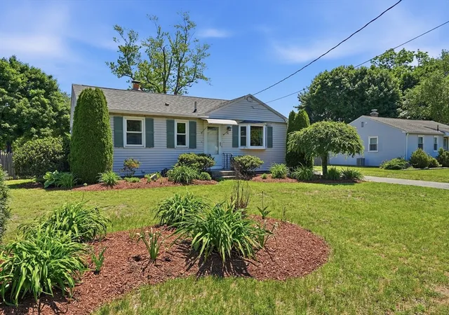 Homes for sale in Agawam, MA | 36 Vadnais St, Agawam, MA 01001 | MLS# 73533021