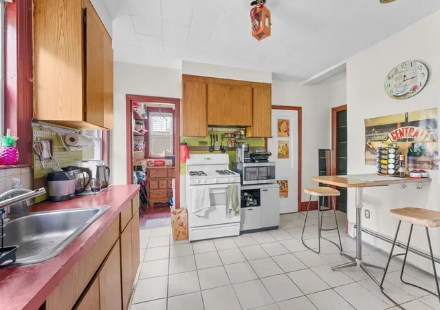 Listing Photo 5 - Condo for sale in building located at 443 Medford St, Somerville, MA 02145
