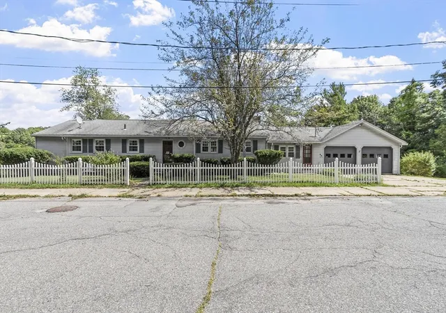 Photo 2 of Sale Pending at 40 Mill St, Gardner, MA 01440 | MLS# 73568690 | Listing updated on 2026-09-06