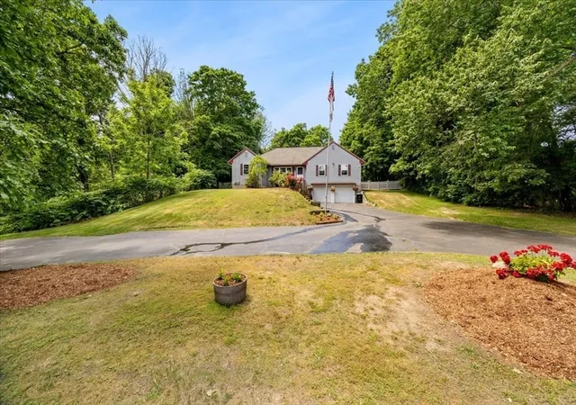 2nd image of 115 Springhill Ave, Bridgewater, MA 02324 | MLS# 73532374