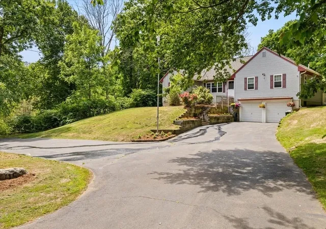 5th image of 115 Springhill Ave, Bridgewater, MA 02324 | MLS# 73532374