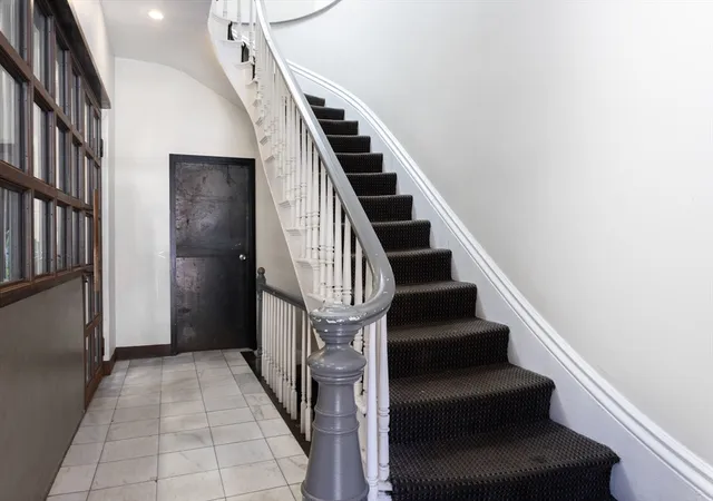 image of 120 Charles Street, Boston, MA 02114 | MLS# 73385186