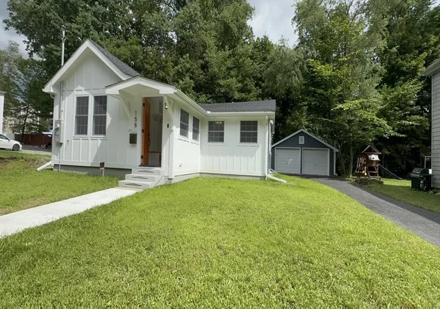 3rd image of 158 Fairview Ave, Athol, MA 01331 | MLS# 73558250