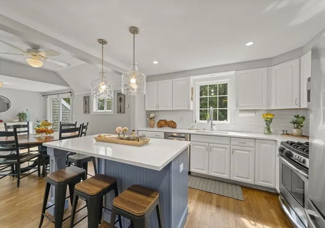 Photo 3 of Sale Pending at 595 Forest St, Marshfield, MA 02050 | MLS# 73562916 | Listing updated on 2026-09-15