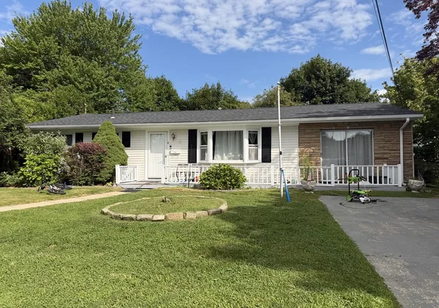 1st image of 6 Eddy St, Fairhaven, MA 02719 | MLS# 73555306