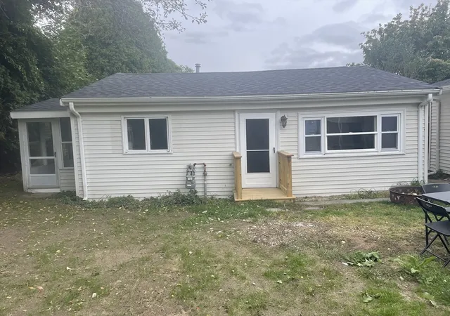 2nd image of 6 Eddy St, Fairhaven, MA 02719 | MLS# 73555306
