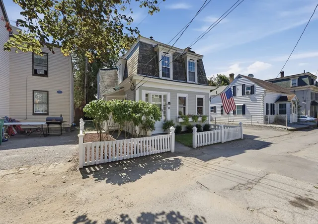 2nd image of 61 Central Street, Fitchburg, MA 01420 | MLS# 73566824