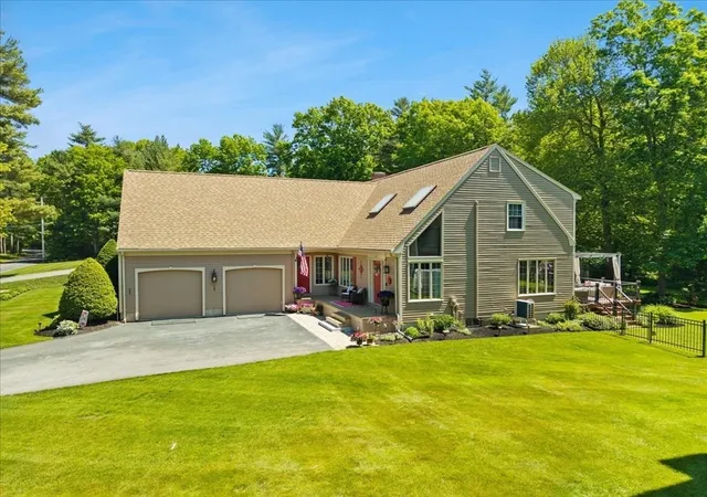 2nd image of 125 Prospect Hill Street, Taunton, MA 02780 | MLS# 73531557