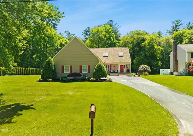 3rd image of 125 Prospect Hill Street, Taunton, MA 02780 | MLS# 73531557