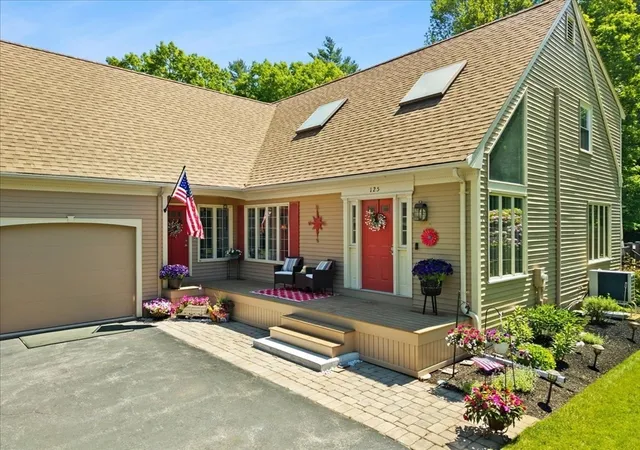 4th image of 125 Prospect Hill Street, Taunton, MA 02780 | MLS# 73531557