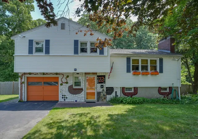 1st image of 23 Laurel Dr, Hudson, MA 01749 | MLS# 73550499