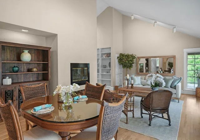 2nd image of 300 North Rd/18 Belhaven Way, Chilmark, MA 02535 | MLS# 73533644
