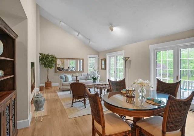 4th image of 300 North Rd/18 Belhaven Way, Chilmark, MA 02535 | MLS# 73533644
