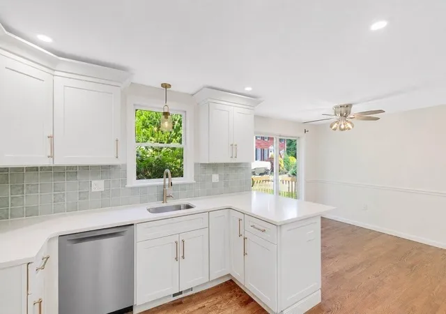 3rd image of 138 Orchard Hill Rd, Haverhill, MA 01835 | MLS# 73538826