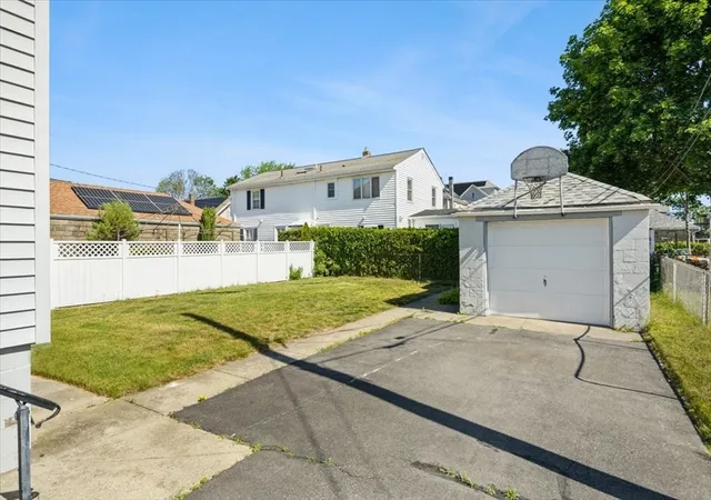3rd image of 123 Brooklawn St, New Bedford, MA 02745 | MLS# 73540743