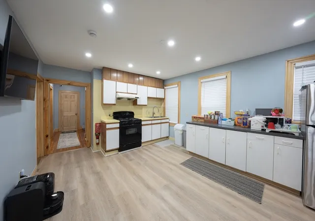 Photo 3 of House for sale at 162 Glendale Rd, Quincy, MA 02169 | MLS# 73537703 | Listing updated on 2026-06-21