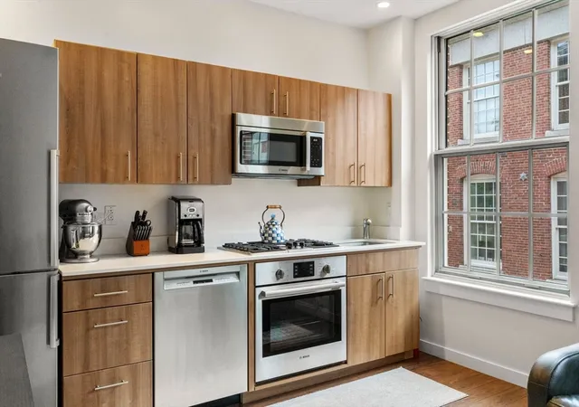 3rd image of The Starboard Place, Boston, MA 02129