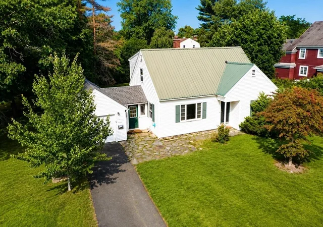 38th image of 25 Montague St, Turners Falls, MA 01376 | MLS# 73550475