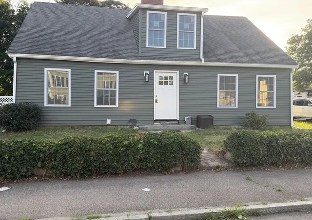 1st image of 15 Quincy St, Brockton, MA 02302 | MLS# 73551260